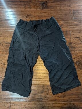 Lululemon Black Dance Studio Capris Size 12